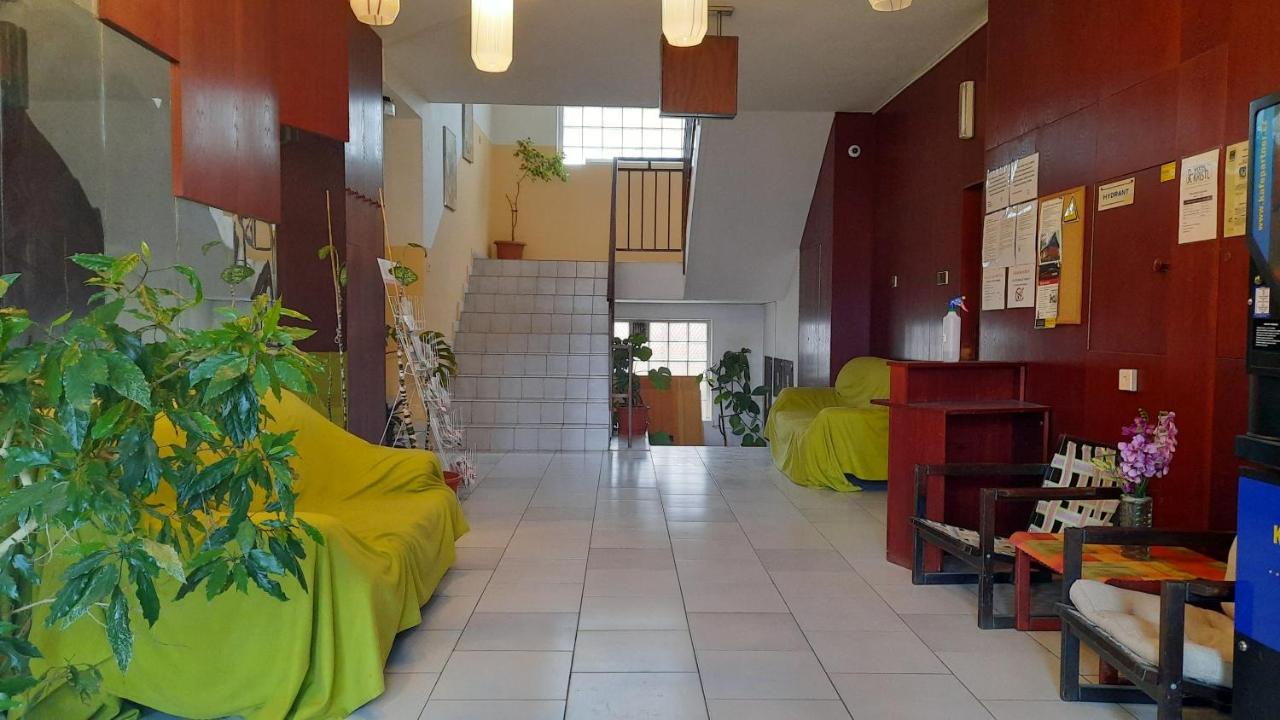 Hotel Kristl Pardubice Bagian luar foto