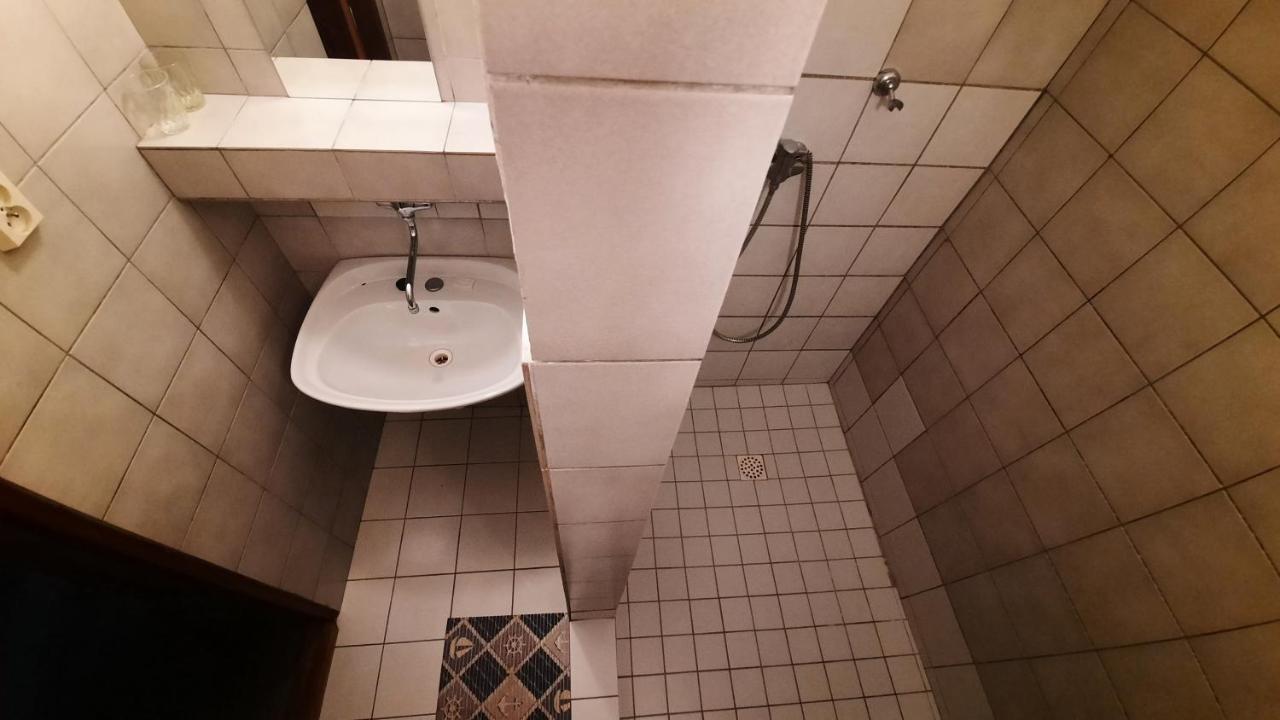 Hotel Kristl Pardubice Bagian luar foto